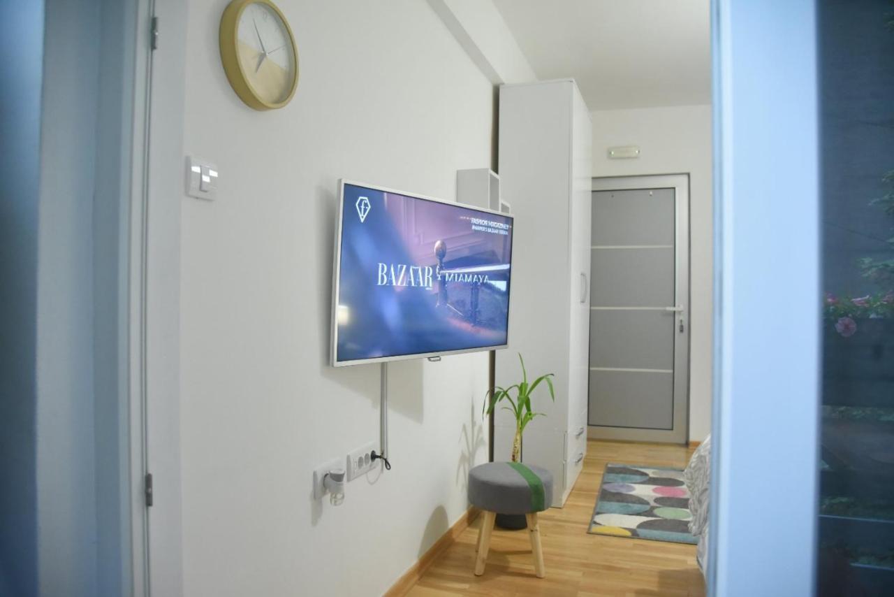 Dekart 2 Apartment Ni المظهر الخارجي الصورة