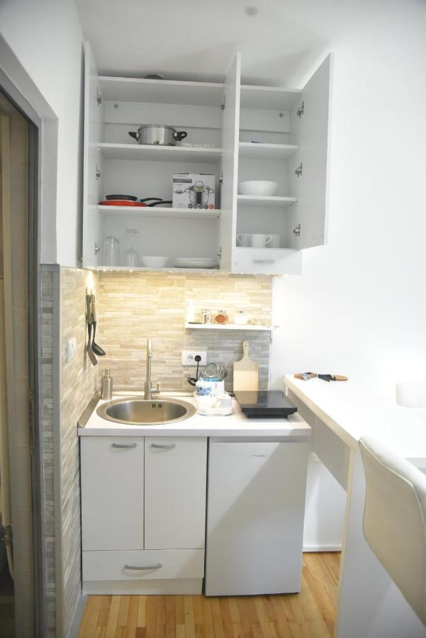 Dekart 2 Apartment Ni المظهر الخارجي الصورة