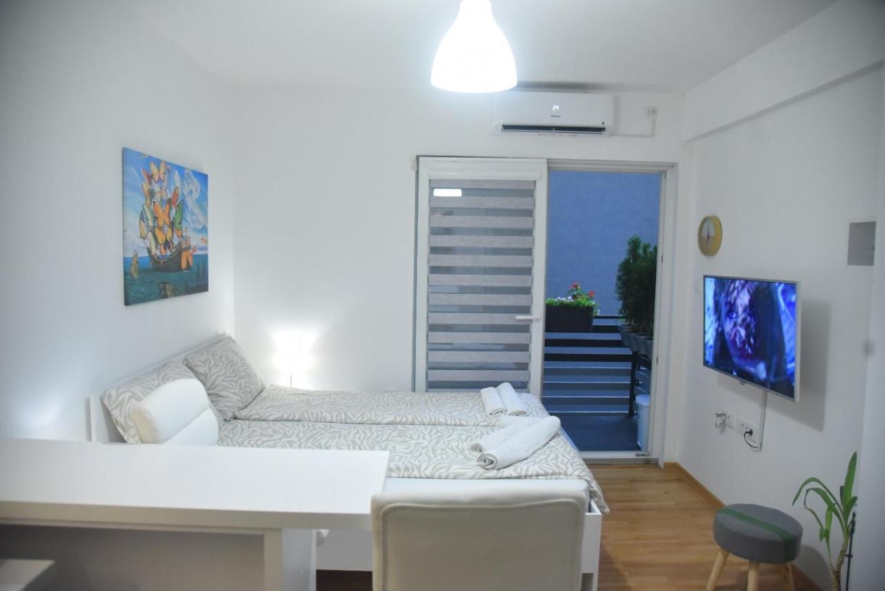 Dekart 2 Apartment Ni المظهر الخارجي الصورة